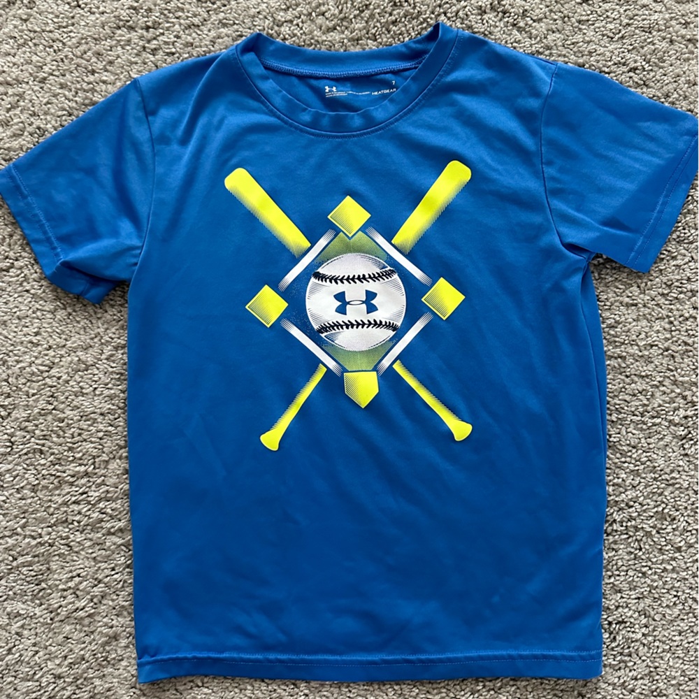 Under Armour Boys Baseball Tshirt Size 7